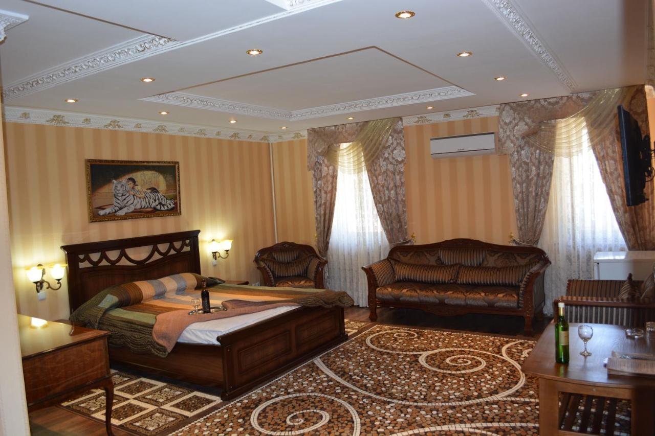 Hotel Papillon Tashkent Exterior foto