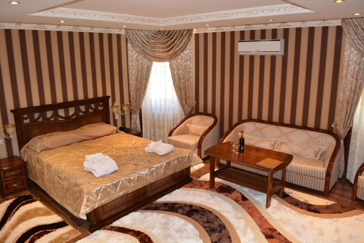Hotel Papillon Tashkent Exterior foto