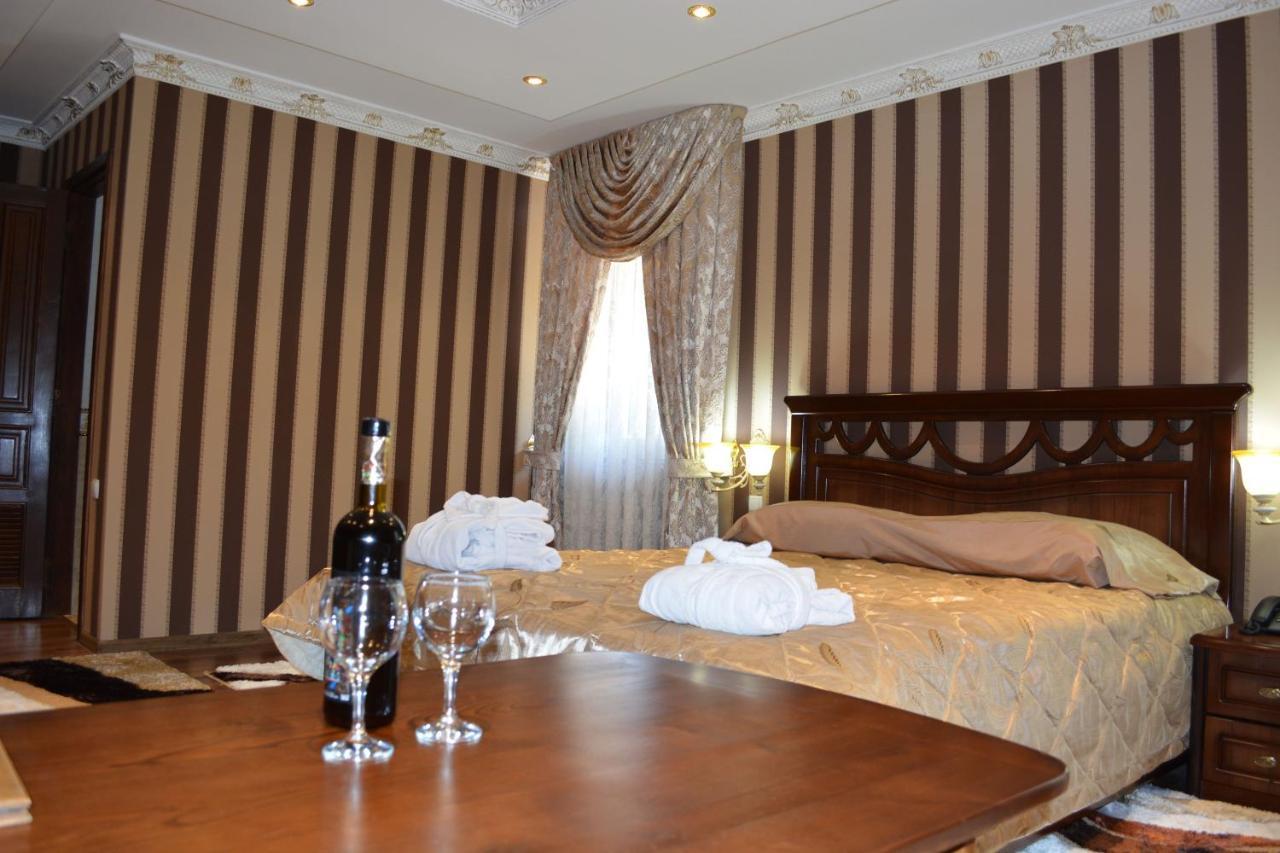 Hotel Papillon Tashkent Exterior foto